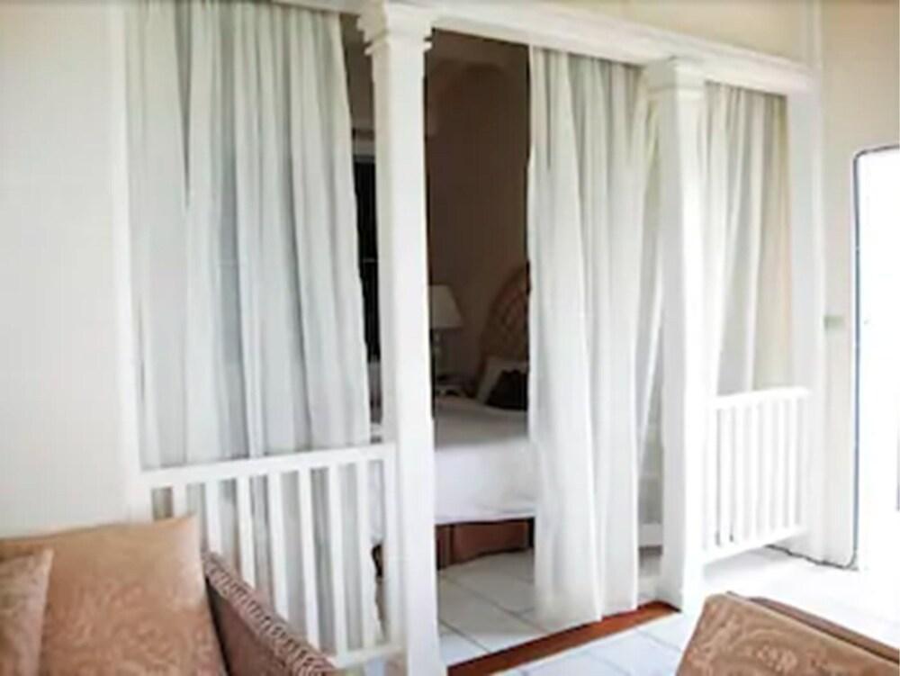 Starfish Halcyon Cove Hotel Dickenson Bay Ngoại thất bức ảnh