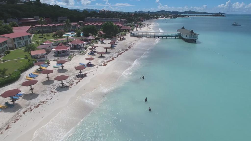 Starfish Halcyon Cove Hotel Dickenson Bay Ngoại thất bức ảnh