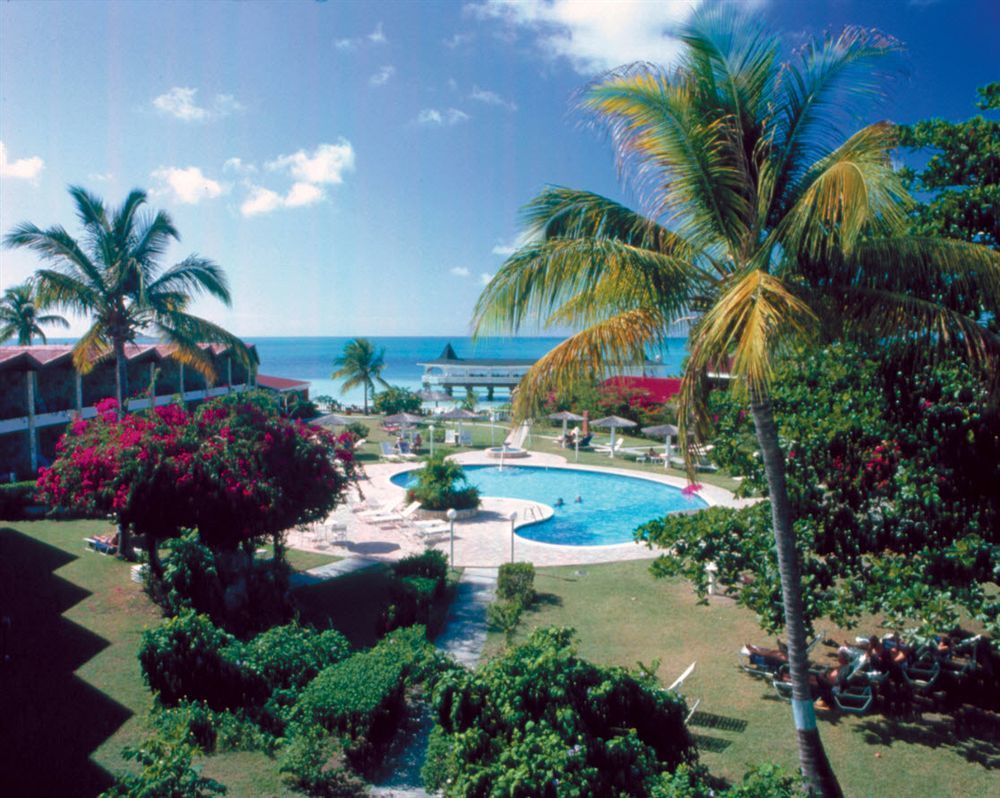 Starfish Halcyon Cove Hotel Dickenson Bay Ngoại thất bức ảnh