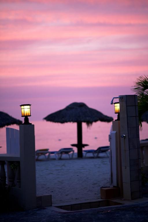 Starfish Halcyon Cove Hotel Dickenson Bay Ngoại thất bức ảnh